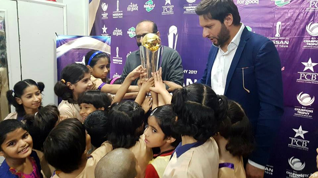 icc-trophy1-edhi-1024