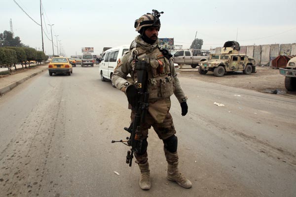 Iraq forces poised for Fallujah assault - Business Recorder
