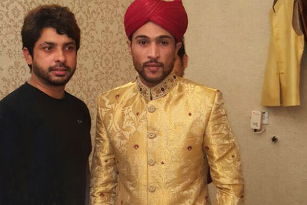 Shahid Afridi \u0026 Muhammad Hafeez at Inzamam ul Haq's Daughter Wedding, image size:600x400