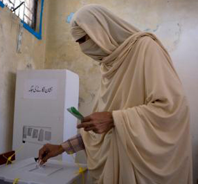 woman-voting