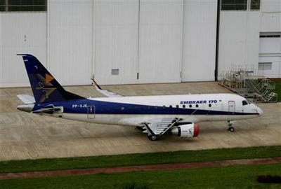 embraer-plane