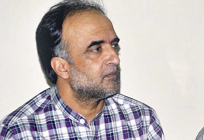 qamar zaman kaira 400