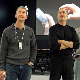 Tim_Cook_Steve_Jobs