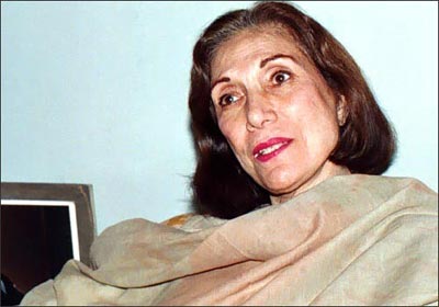 nusrat-bhutto
