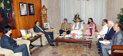 Zardari_Besos