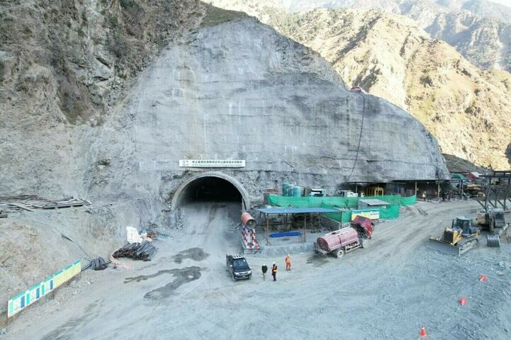 Chinese engineer accused of blasphemy airlifted to another district over safety fears - Pakistan - Vimarsana News