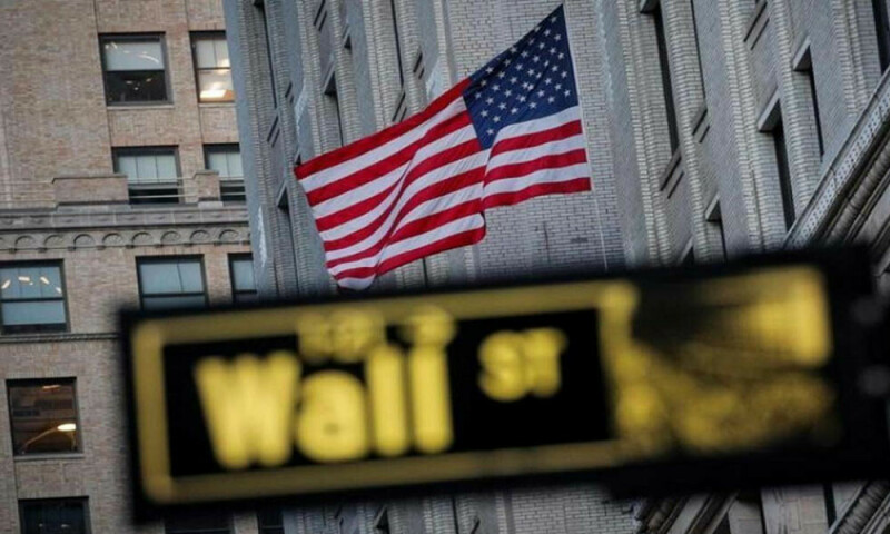Wall St falls on dim earnings forecasts debtceiling talks awaited Wall St falls on dim earnings forecasts debtceiling talks awaited