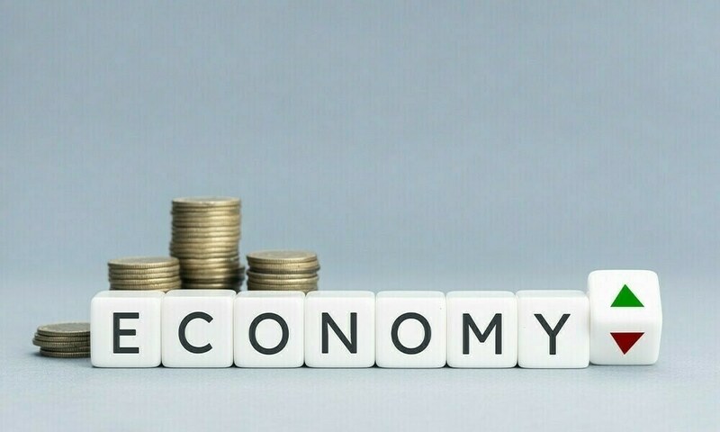 EDITORIAL: Dr Hafiz Pasha raises concerns over Pakistan's economic growth