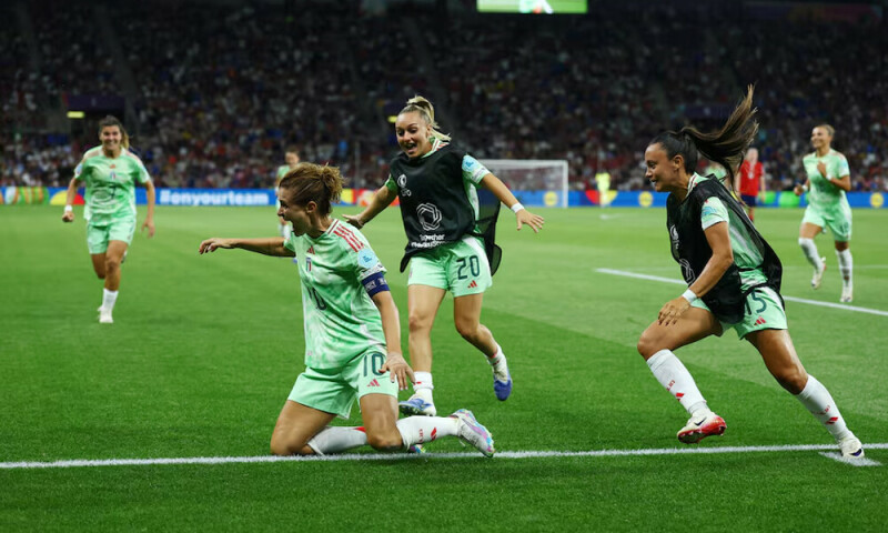 Emotion, unity and drive help Italy end 28-year wait to reach Euro semi-finals