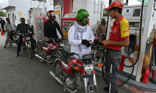 Govt slashes petrol price by Rs7.54, hikes diesel by Rs1.48 per litre