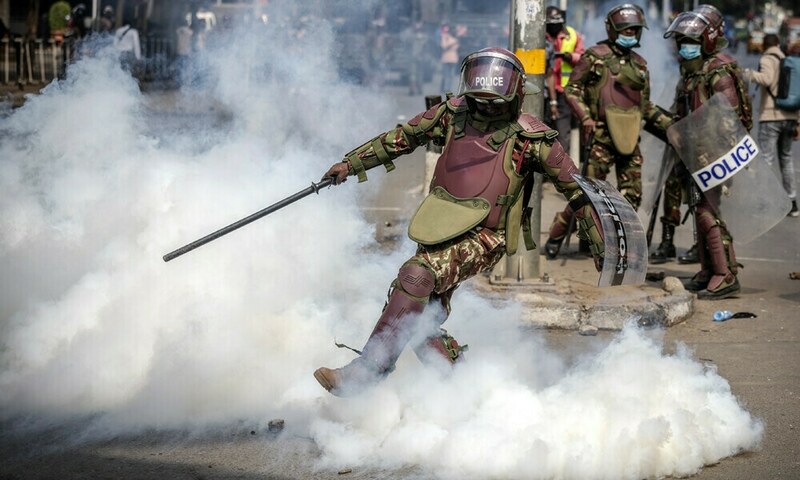 10 dead in Kenya during protests after heavy police deployment
