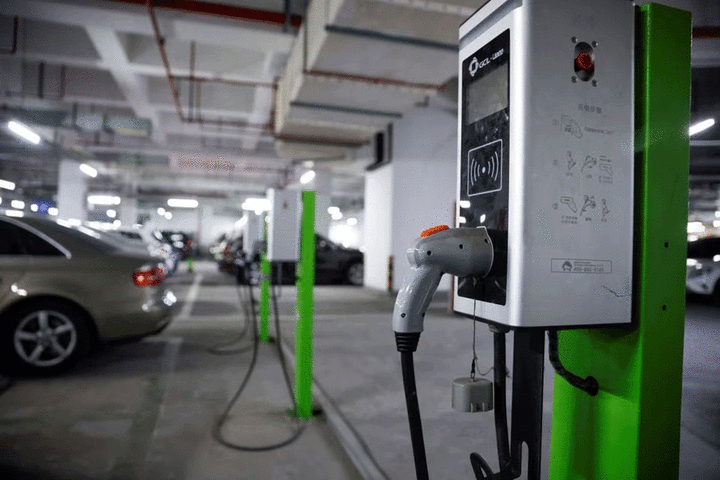 PM rolls out plan to accelerate Pakistan’s shift to EVs