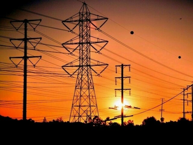 PM told: DISCOs slash losses by Rs193bn