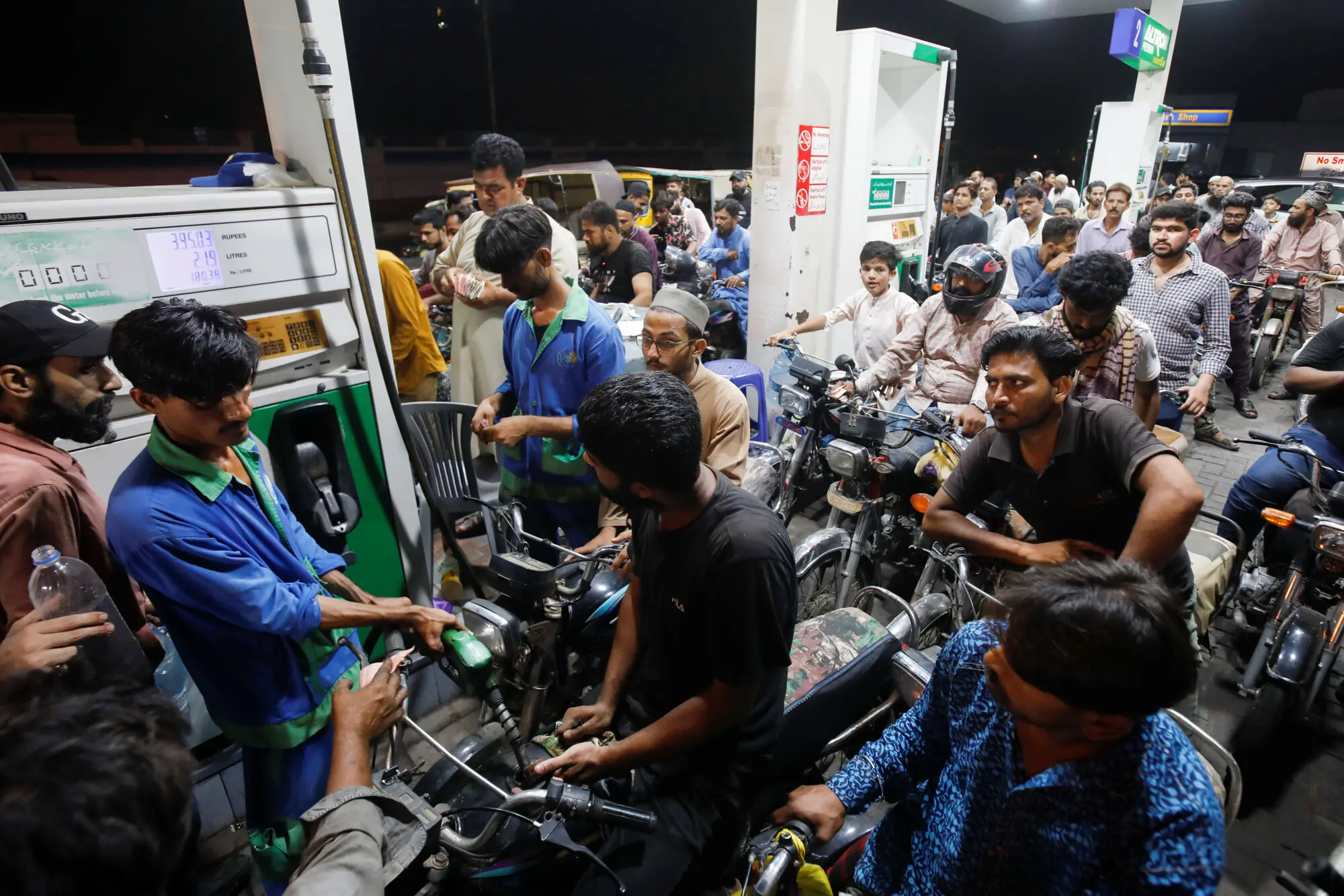 Experts sceptical of Trump’s claim of ‘massive’ oil reserves in Pakistan: Bloomberg
