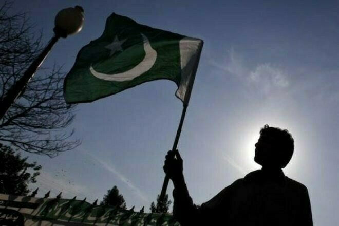 Pakistan: retrospect and prospect—I