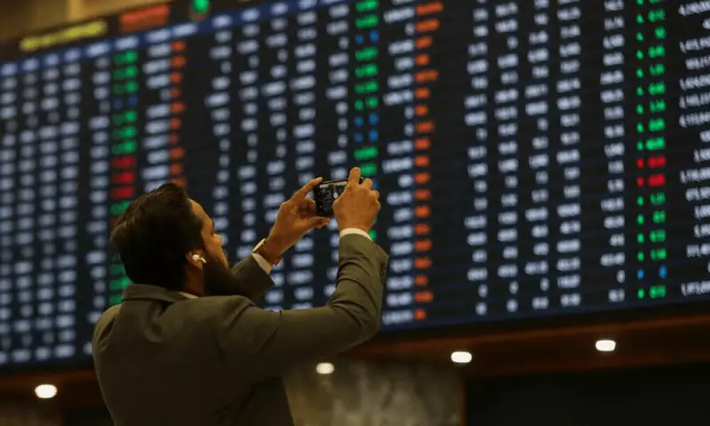 Stocks surge, KSE-100 crosses 157,000 mark in early trade