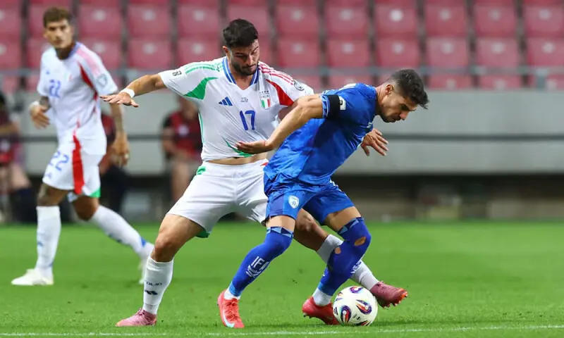 Italy keep World Cup hopes ticking over with crazy 5-4 win over Israel