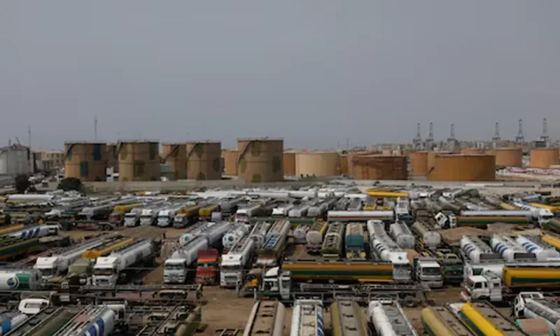 Pakistan’s top refiner Cnergyico to boost fuel oil exports as sales plummet