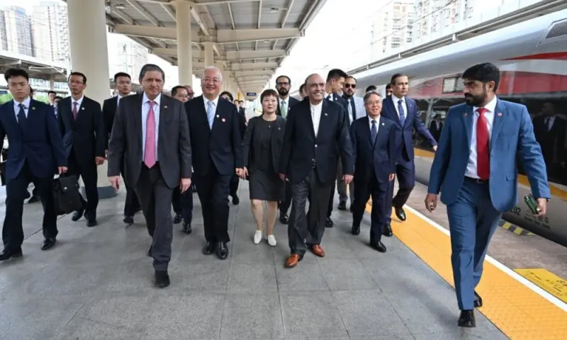  President Asif Ali Zardari is being briefed on the operations of the high-speed train during his journey from Chengdu to Mianyang in China on September 14, 2025. Photo: X/@MediaCellPPP 