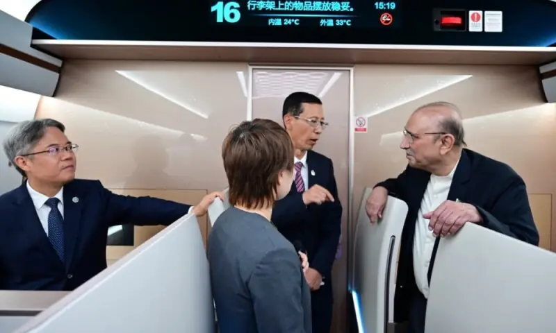  President Asif Ali Zardari is being briefed on the operations of the high-speed train during his journey from Chengdu to Mianyang in China on September 14, 2025. Photo: X/@MediaCellPPP 