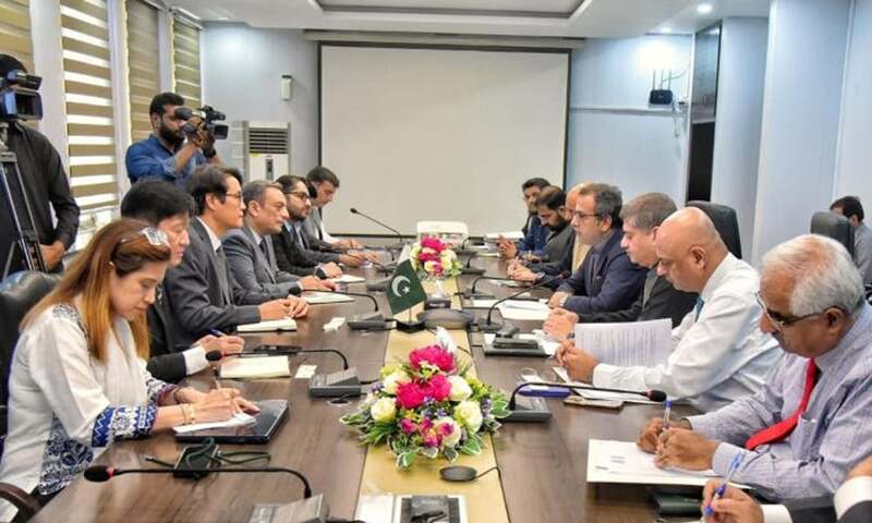 Energy sector: Leghari, ADB team discuss reforms