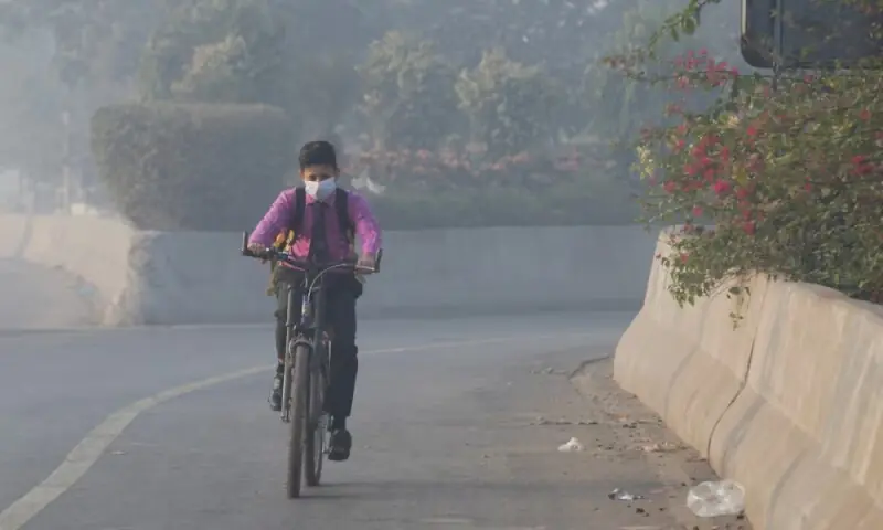 Lahore jumps to third most polluted city; Punjab vows action to curb crisis