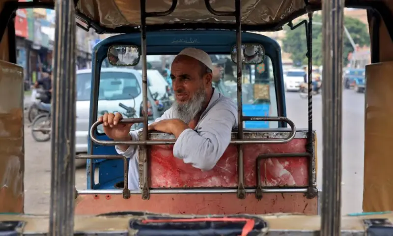 Karachi: How many e-challans issued, how much revenue generated in three days