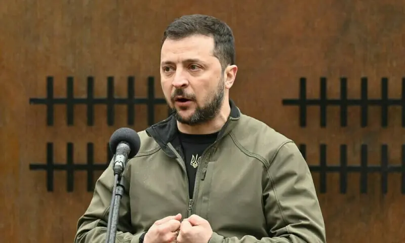 Zelensky in Greece to seal energy deal