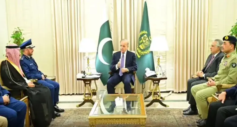 Islamabad, Riyadh vow to boost defence ties