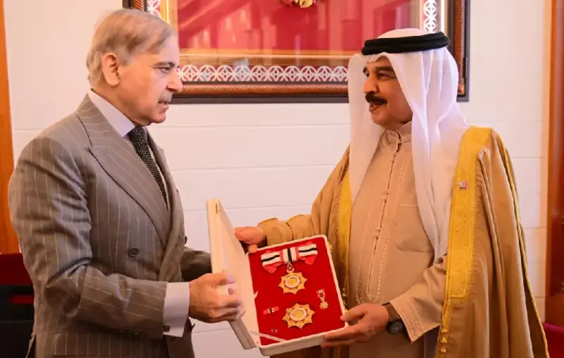 PM Shehbaz meets King of Bahrain, awarded Order of Bahrain