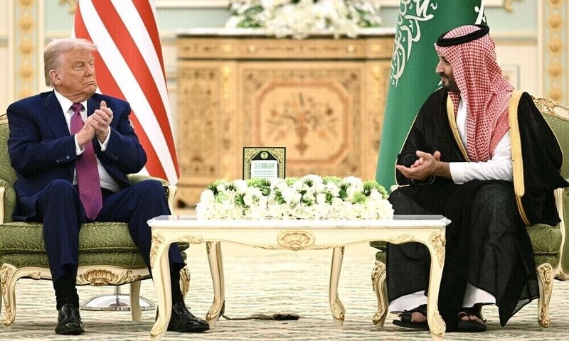 Trump hails $1trn Saudi investment pledge
