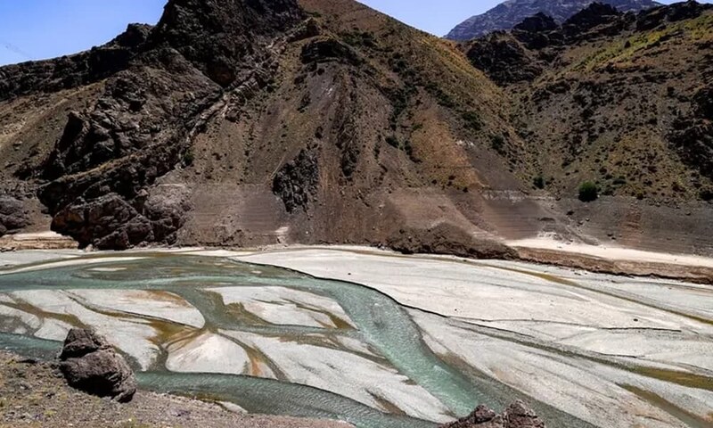 Iran halts power generation at key dam over drought