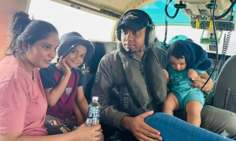 Pakistan Navy evacuates family stranded in Sri Lanka floods