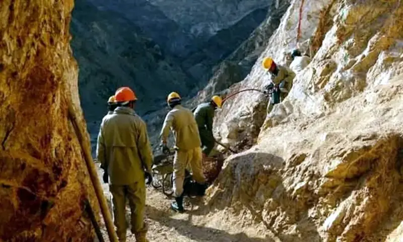 Casualties in Afghanistan as residents, gold miners clash