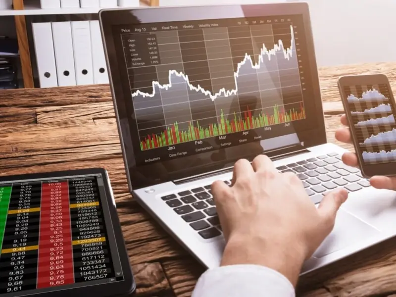 Repercussions of digital pollution