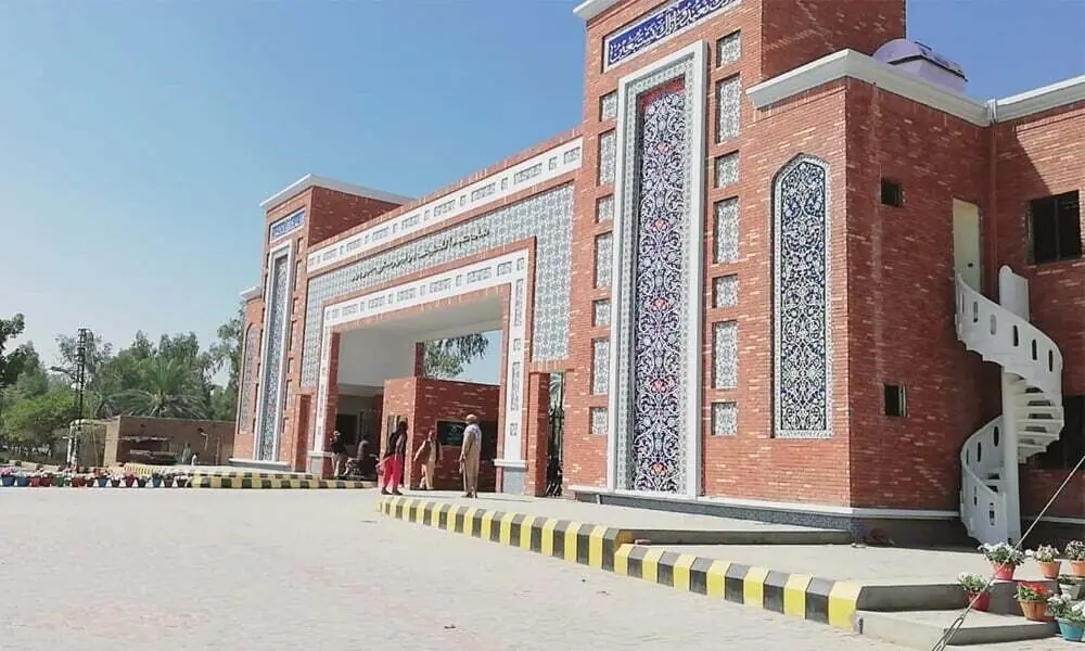 US Consulate leads higher education outreach at SALU