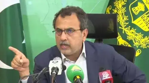 Net metering consumers: Leghari takes notice of non-crediting of units