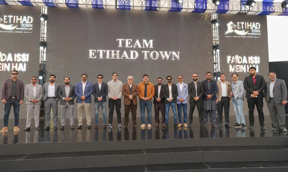 Raiwind Road urban development Etihad Town