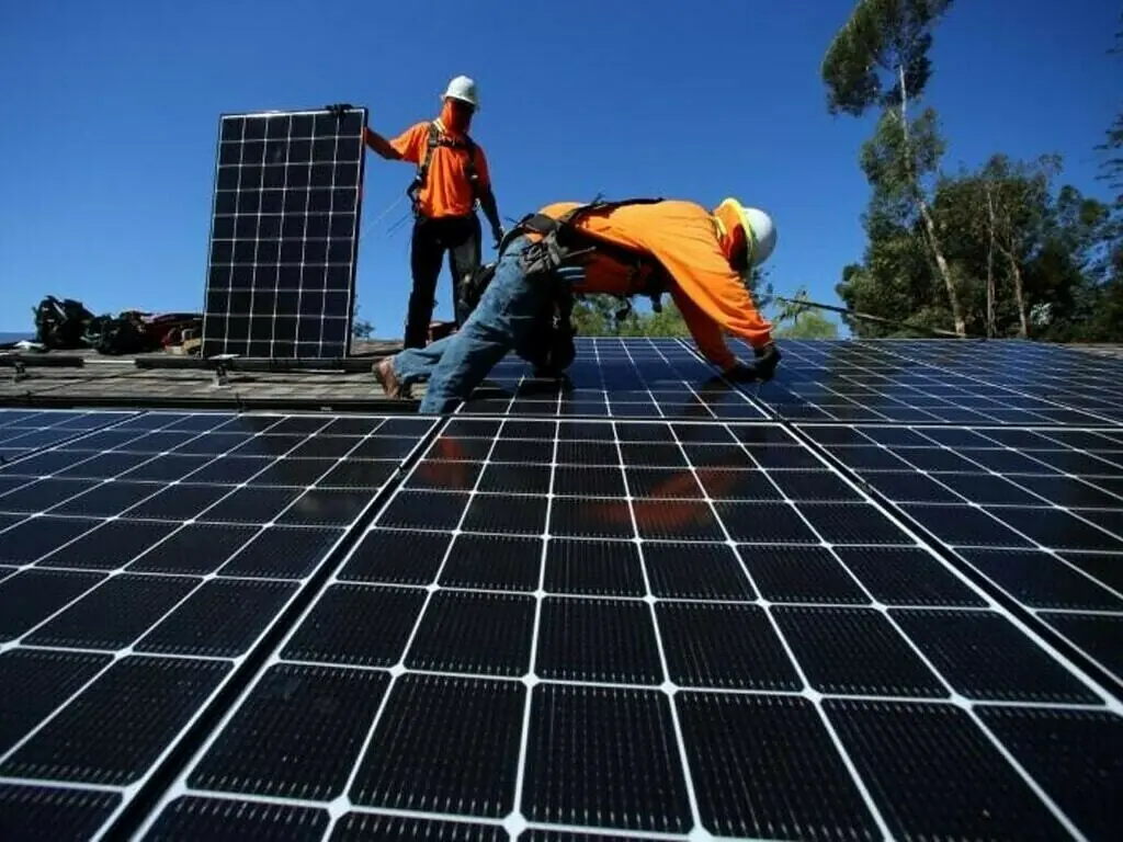 Blaming solar for a broken power sector