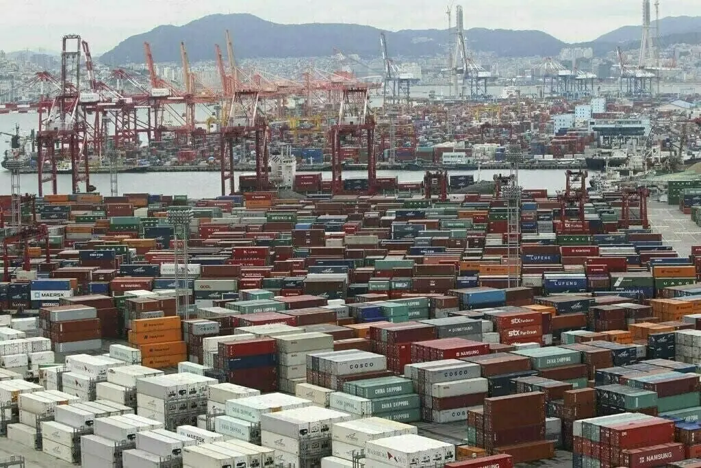 China export boost can help shrink trade gap: experts