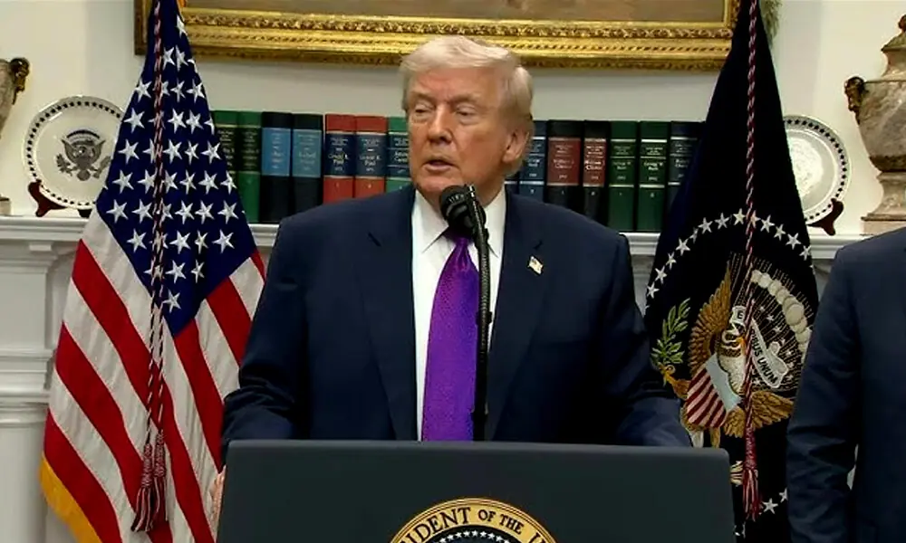 Trump Threatens Iran with Traumatic Consequences for Deal