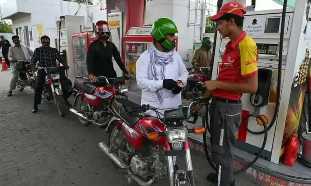 Motorcycles, rickshaws and small cars: Mobile app-based fuel quota system finalised