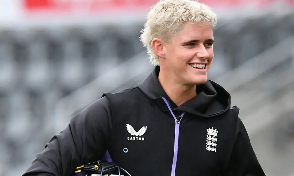 England’s Brook, Bethell let off with warning over NZ nightclub altercation