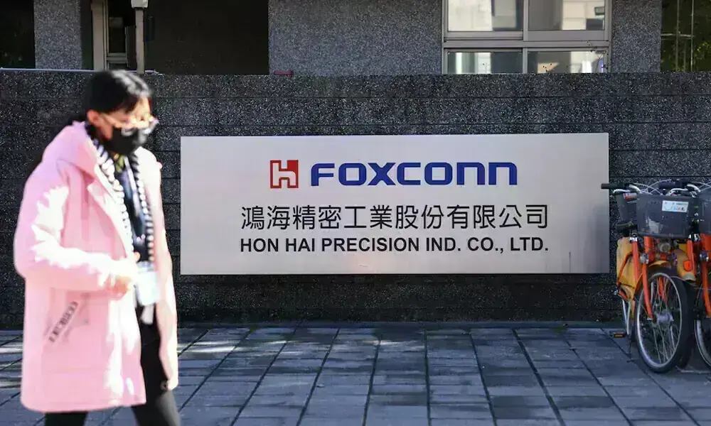 Foxconn first-quarter revenue jumps, company cautions on geopolitics