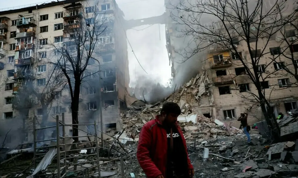 Russian attacks on Ukraine’s southeast kill seven, hit city bus