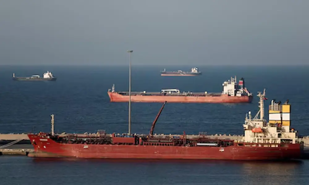 Iran Attacks Saudi East-West Pipeline, Disrupts Oil Exports