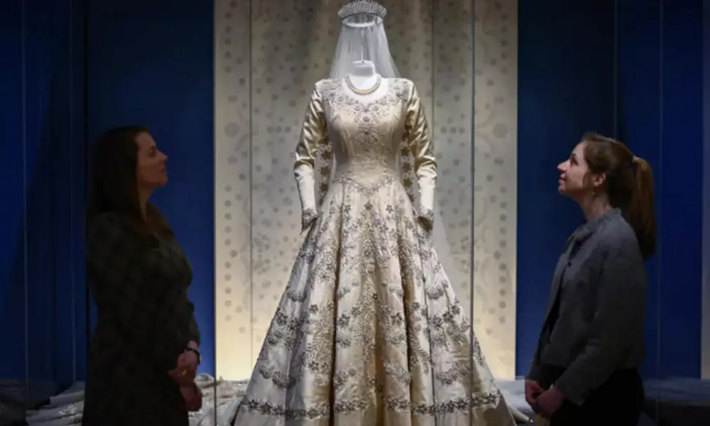 ‘Sartorial diplomacy’ on show in expo of late UK queen’s fashion