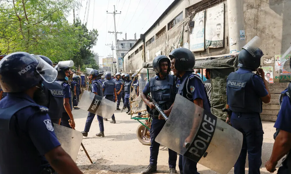 Bangladesh mob beats ‘spiritual’ leader to death