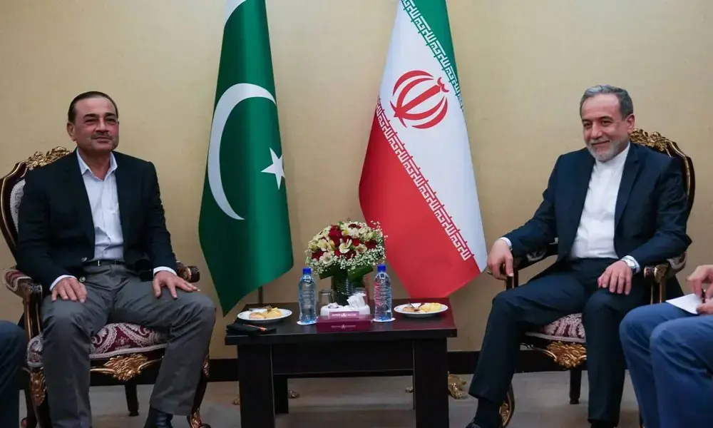 پاکستان کی سفارتکاری میں تیزی، امریکہ ایران کے درمیان جوہری معاملے پر ...