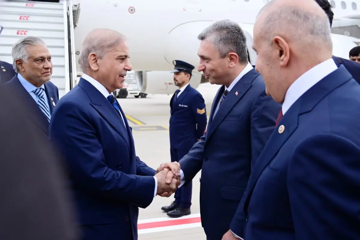 PM Shehbaz reaches Turkiye after completing Saudi, Qatar visits